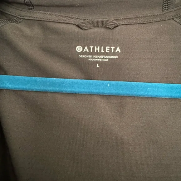 Women’s Athleta Hooded Pull-Over with Thumb Holes Size: Large - Picture 2 of 7